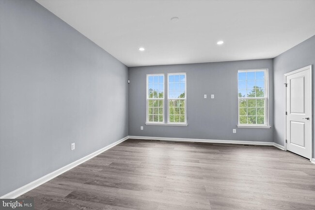 Building Photo - 6190 Willow Pl
