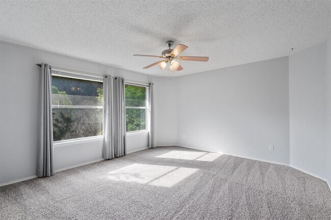 Building Photo - 8607 Dandelion Trail