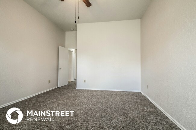 Building Photo - 8808 NW 85th Pl