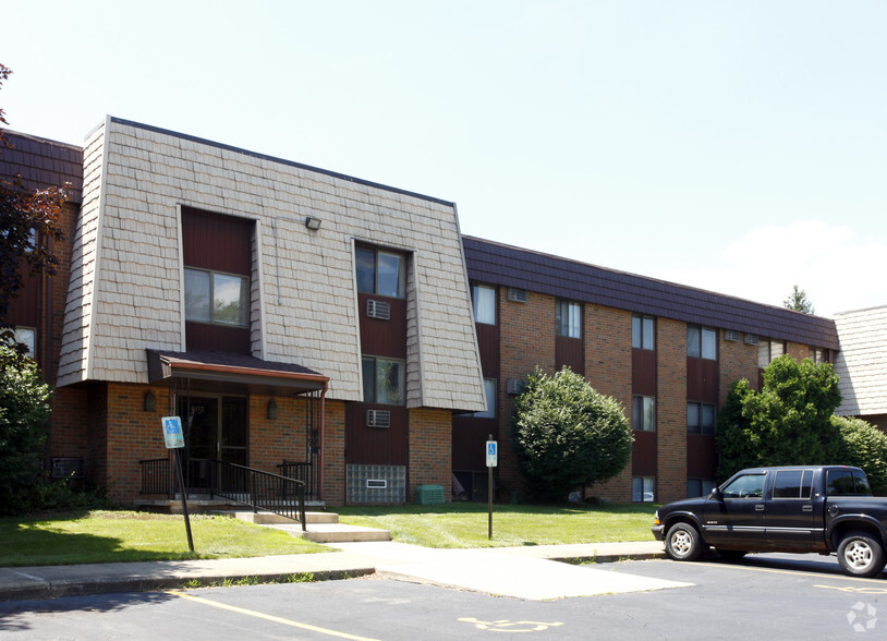 Newton Village - Newton Village Apartments