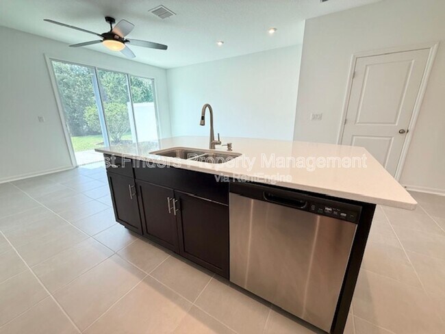 Building Photo - 358 Annies Pl