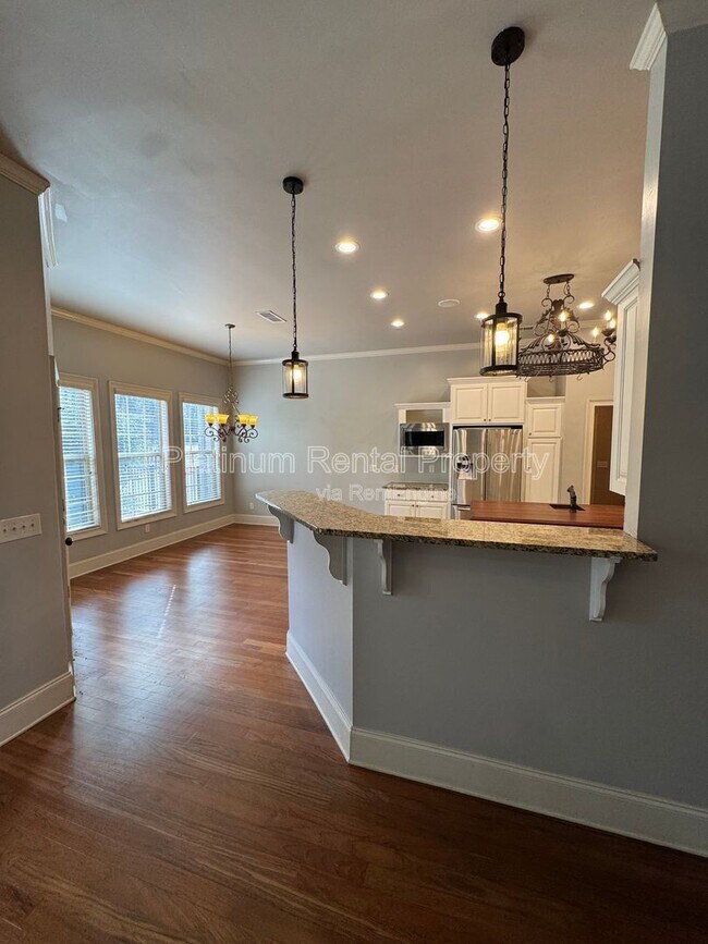 Building Photo - 1811 Traditions Way