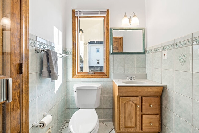 1st floor full bath - 14 Plymouth Ave