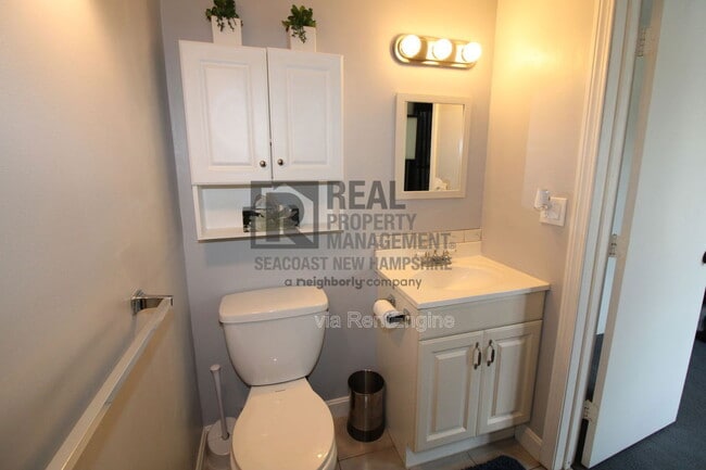 Building Photo - 93 Henry Law Ave