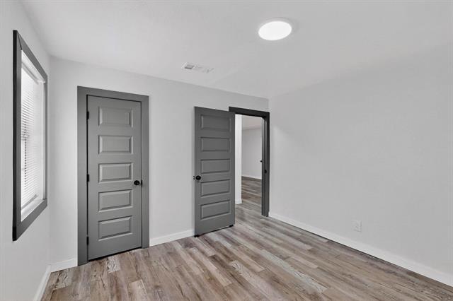 Building Photo - 5908 Emerson Dr