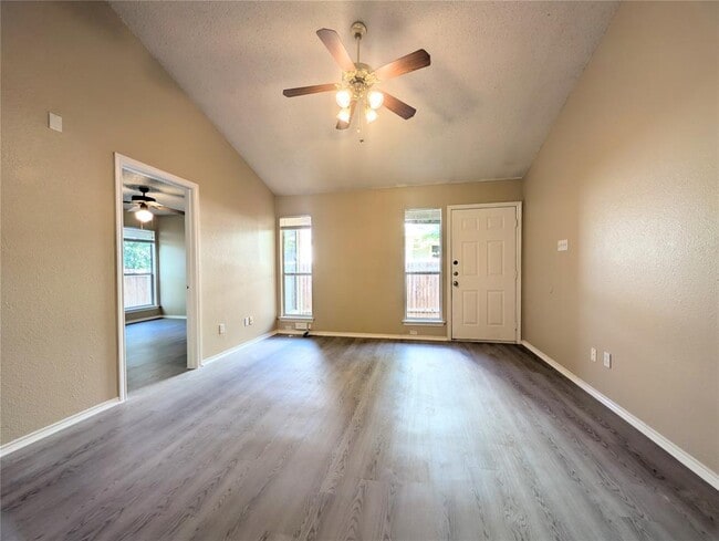 Building Photo - 2014 Redwing Way