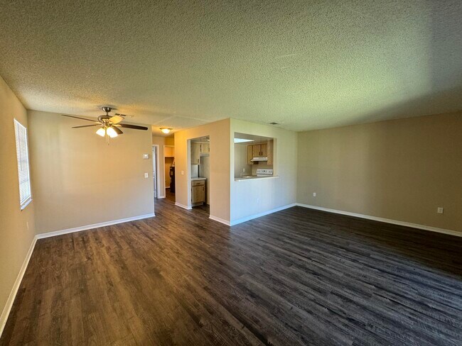 Building Photo - 1058 Mollie Ln