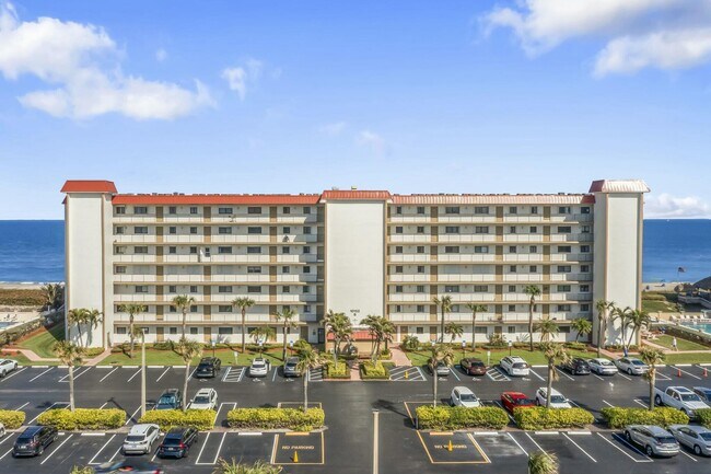 Building Photo - 10152 S Ocean Dr