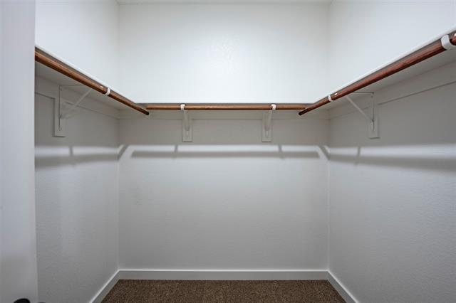Building Photo - 601 Blackland dr