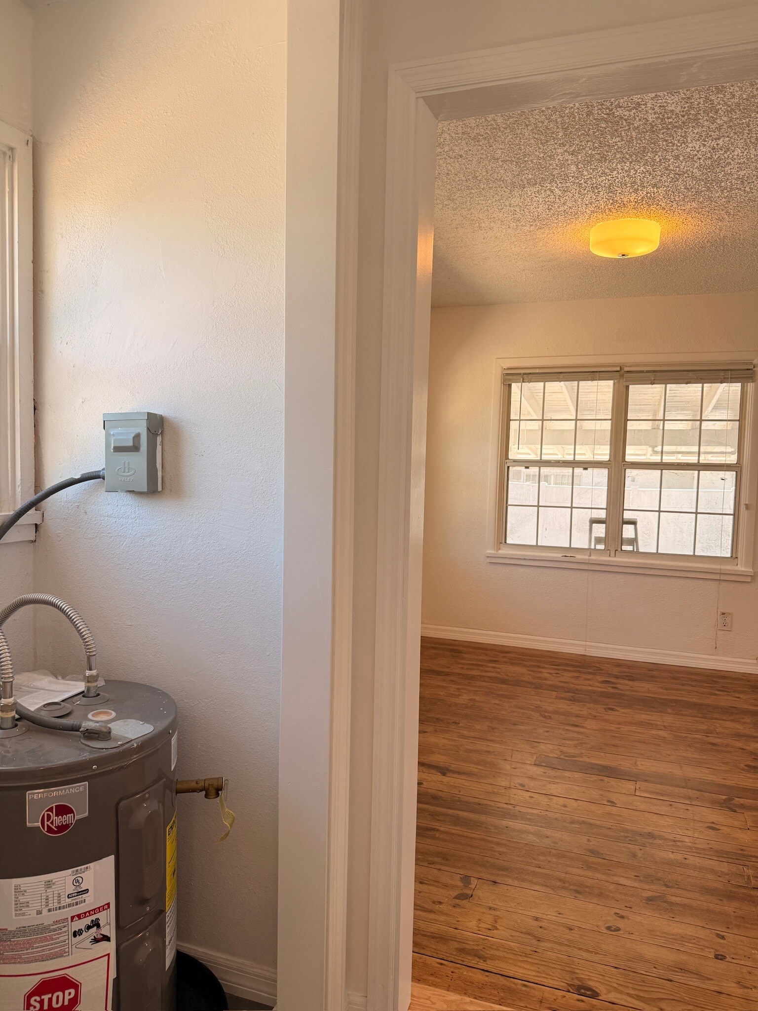 Building Photo - 7220 1st Ave N