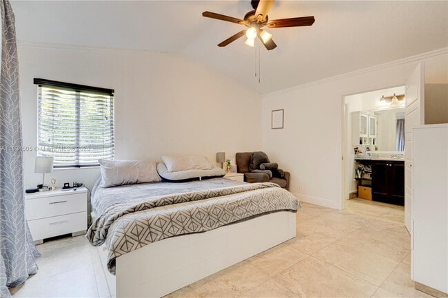 Building Photo - 1482 Canary Island Dr