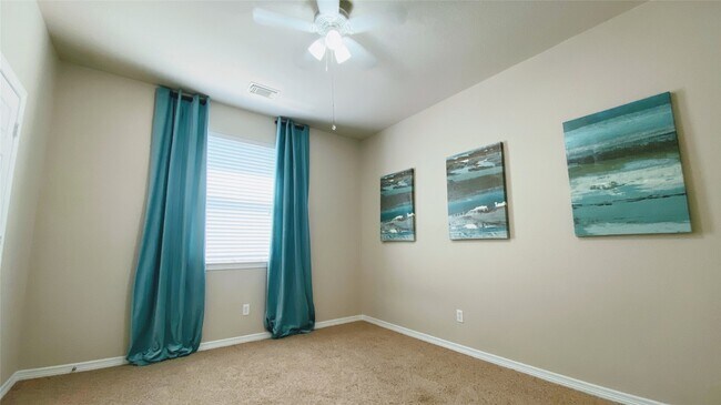Building Photo - 314 River Briar Ln