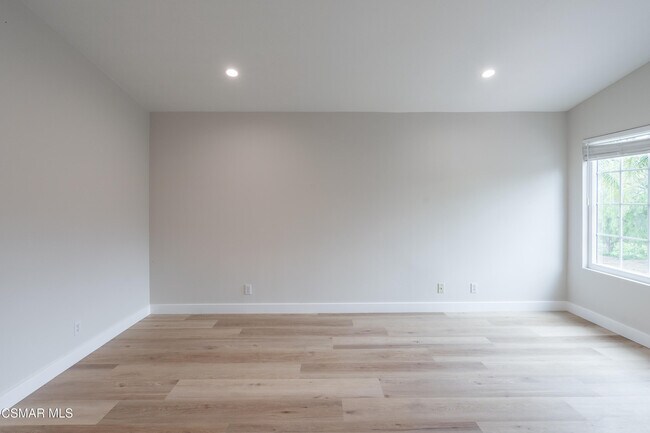 Building Photo - 3109 La Casa Ct