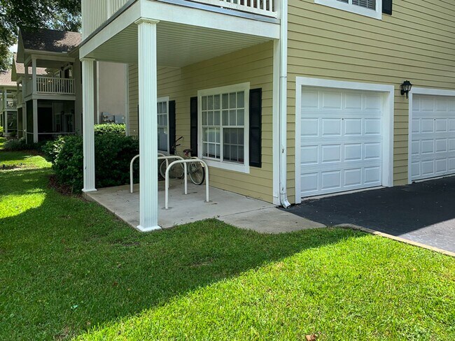 Building Photo - 3BR/2BA Condo in Haile Plantation - Availa...