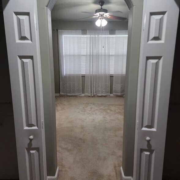 Building Photo - 6648 Liberty Pl