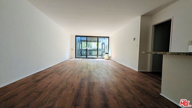 Building Photo - 7742 Redlands St