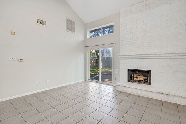 Building Photo - 16722 Shrub Oak Dr