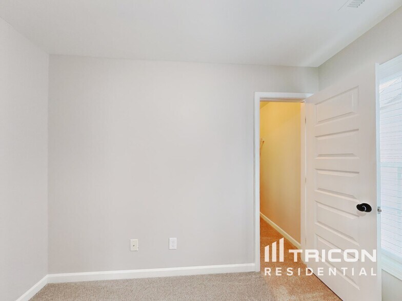 Building Photo - 85 Scotch Bonnet Ridge