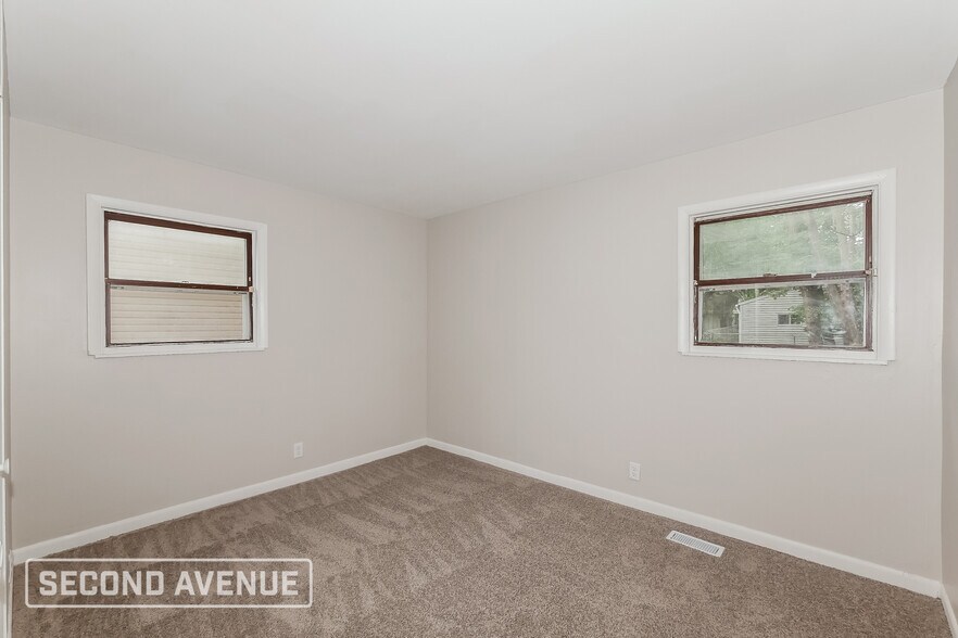 Building Photo - 8425 Georgiana Ln