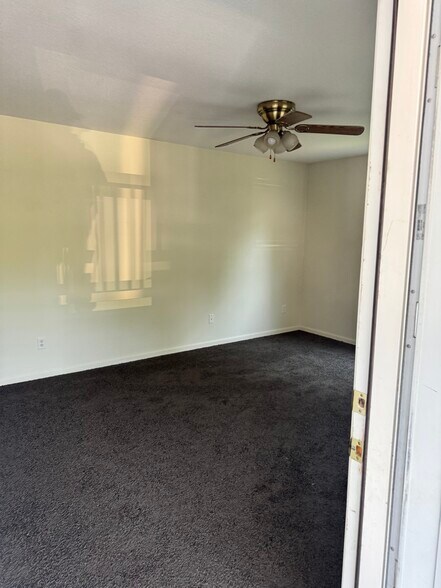 Building Photo - 89 Candler Heights Rd