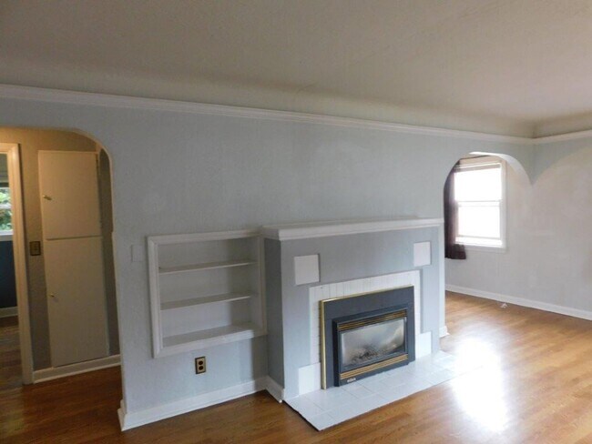 Building Photo - 1412 S 6th St