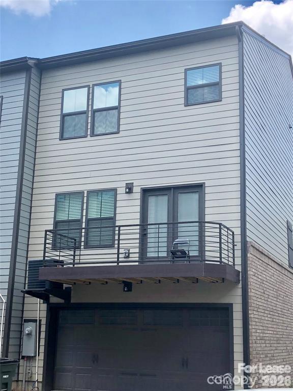 Building Photo - 1519 S Church St