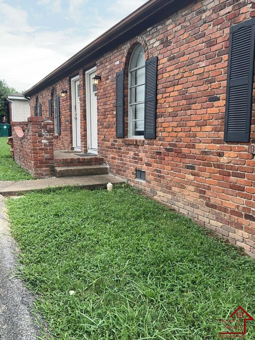 Building Photo - 4380 Delashmitt Rd