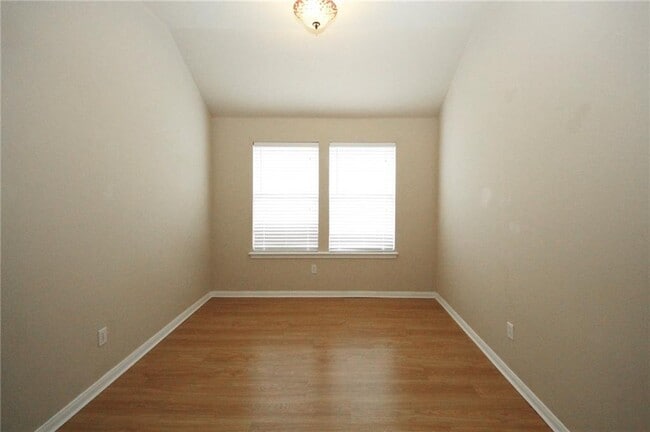 Building Photo - 3728 Pine Needle Cir