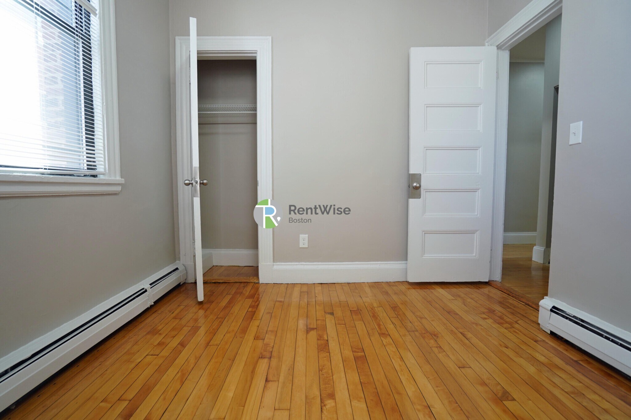 Building Photo - 72 Gardner St