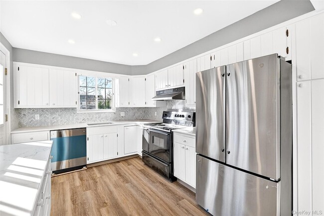 Building Photo - 5 Seymour Pl