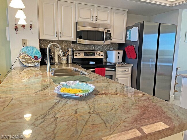 Building Photo - 15191 Cedarwood Ln