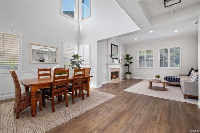 Building Photo - 39 Lyra Way