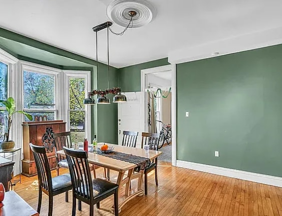 Dining Room - 104 N Central Ave