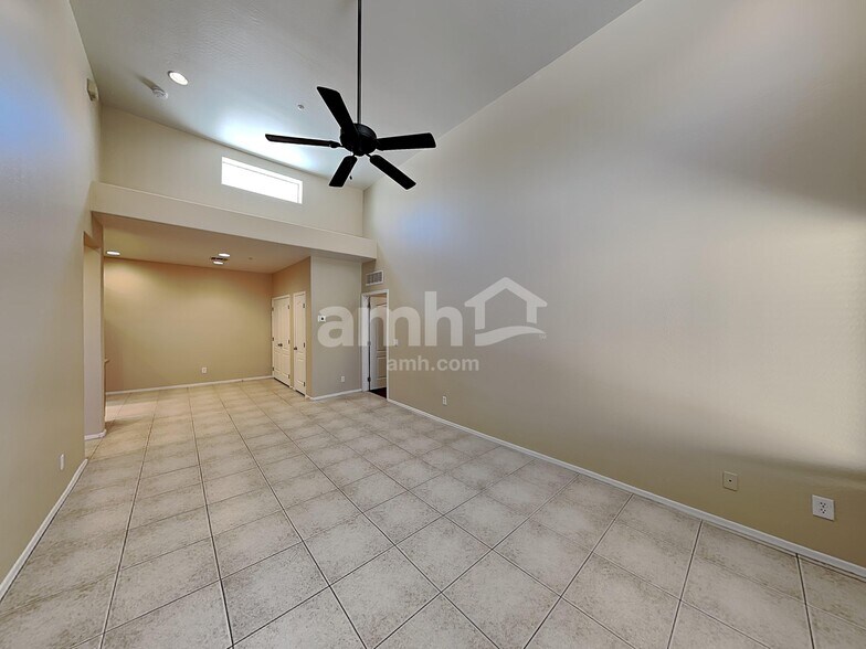 Building Photo - 8940 W Olive Ave