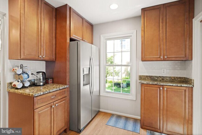 Building Photo - 8573 Tyrolean Way
