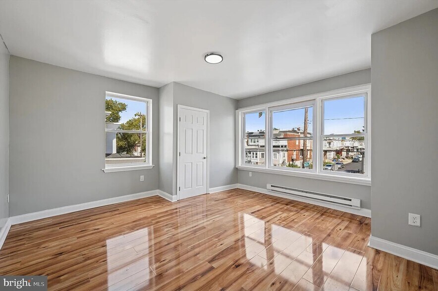 Building Photo - 1018 S 55th St