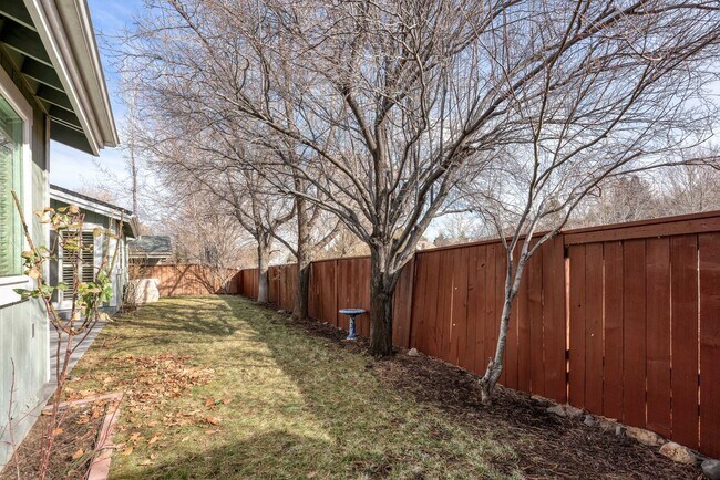 Building Photo - 6328 Windy Meadow Dr