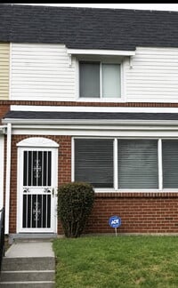 Building Photo - "Charming 2-Bedroom Sanctuary with Finished Basement in NE Washington, DC!"