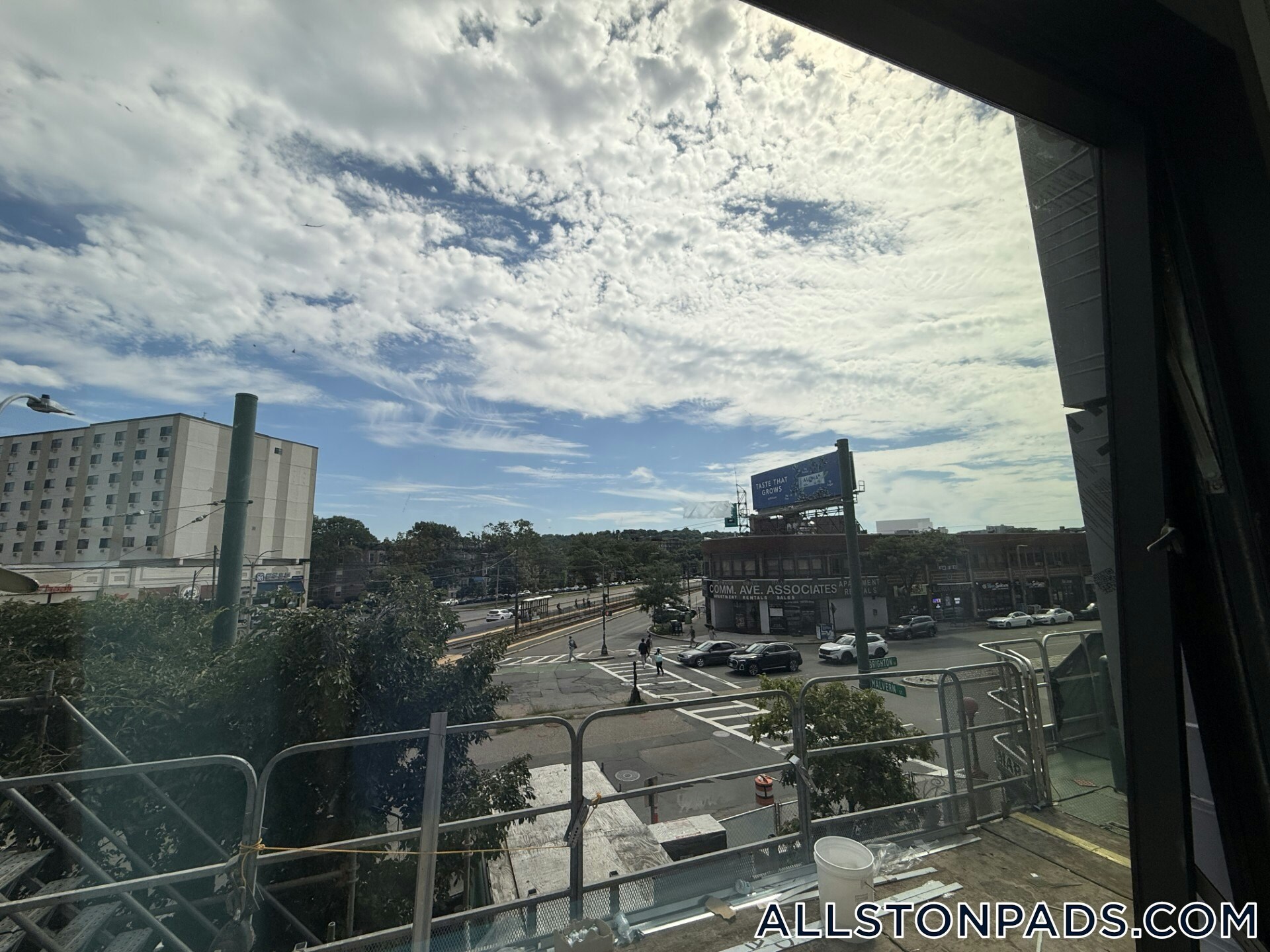 Building Photo - 1079 Commonwealth Ave