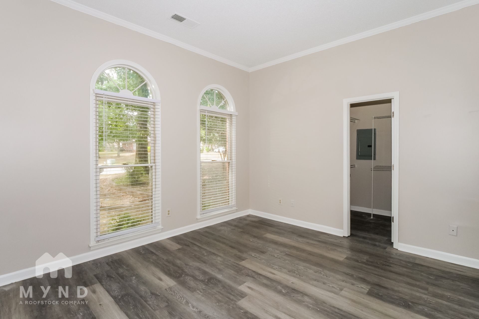 Building Photo - 1624 Wayside Cove