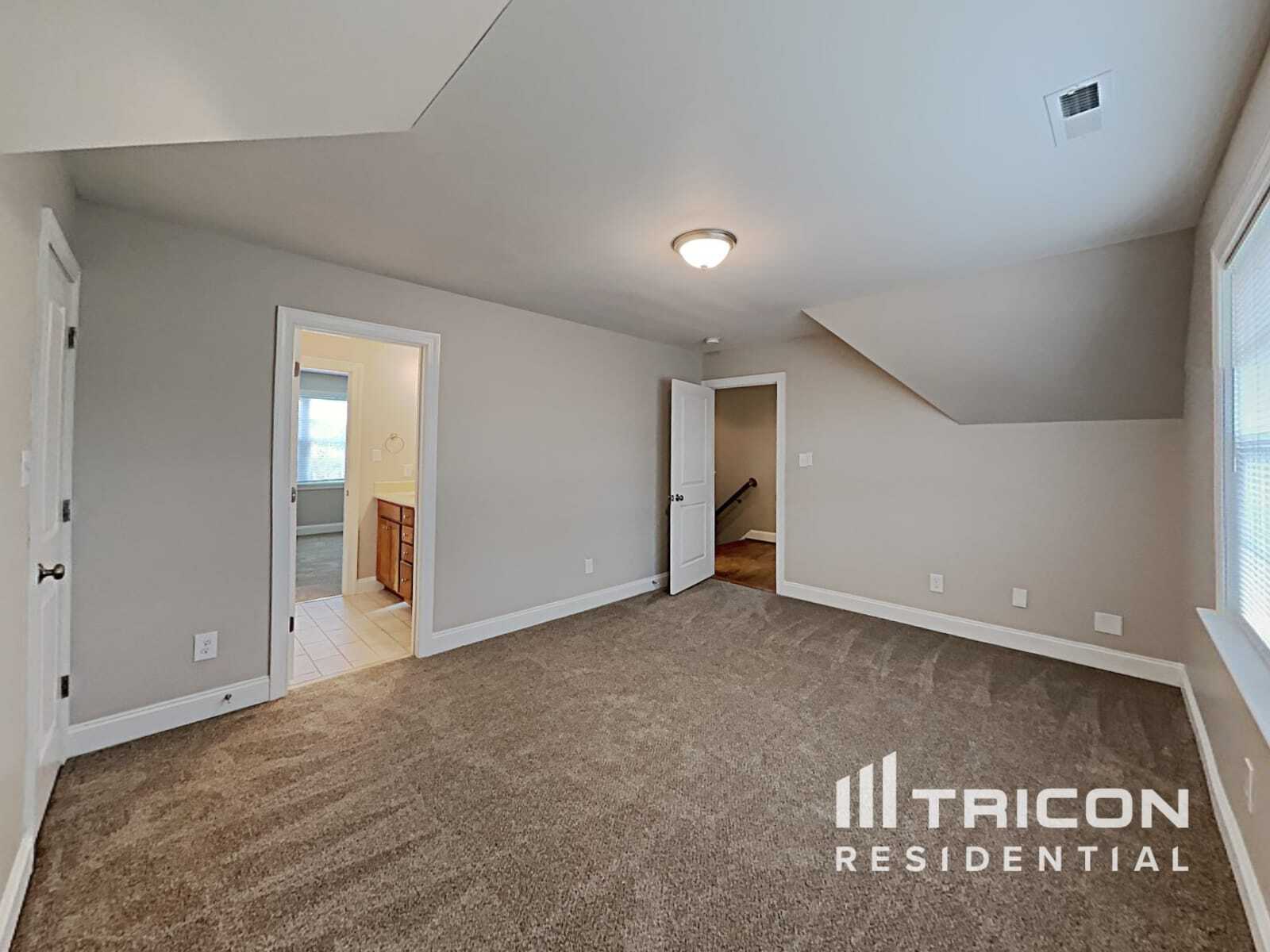Building Photo - 806 Natural Springs Ct