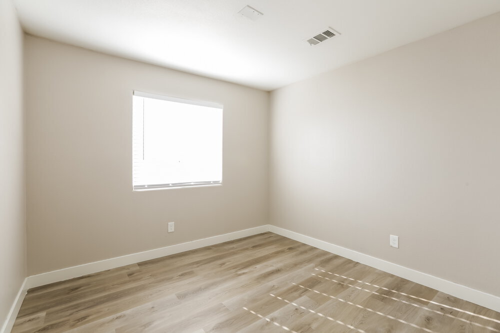 Building Photo - 4375 Coyote Crest Ct