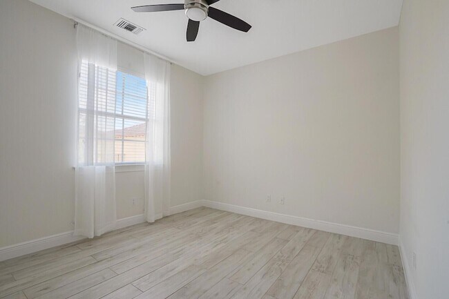 Building Photo - 138 Via Palma Ln