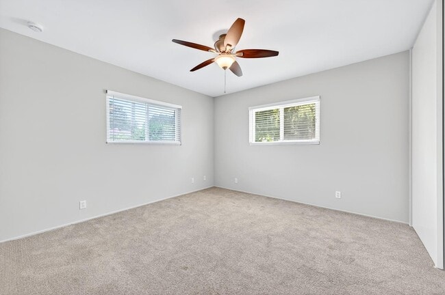 Building Photo - 4913 Premiere Ave
