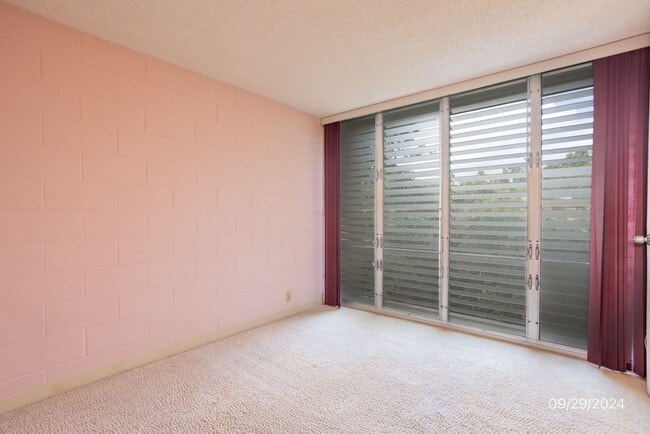 Building Photo - 3br/2ba/2pkg Condo in Waikalani Woodlands Mililani