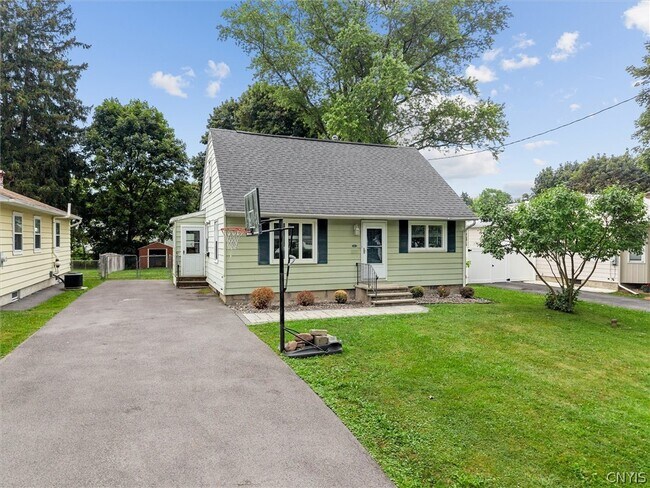 Building Photo - 211 Windemere Rd