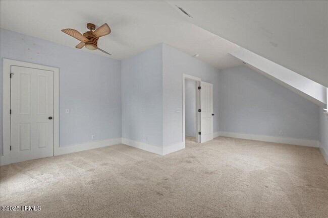 Building Photo - 217 Whelk Rd