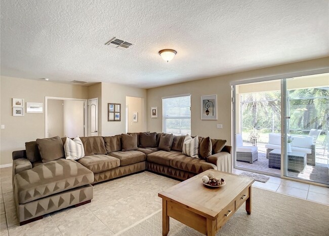 Building Photo - 9029 Paolos Pl