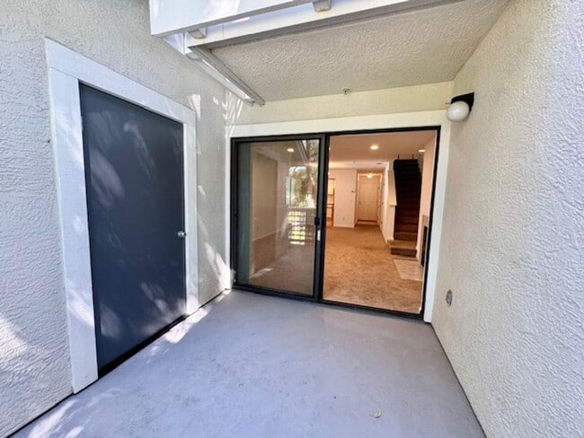 Building Photo - Wonderful 2 story condo in Ashford Ct-Detached 1 car garage, both bedrooms with attached bathroom...