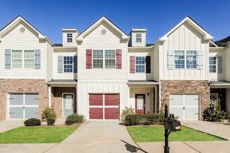 Building Photo - 55 Madaline Ln